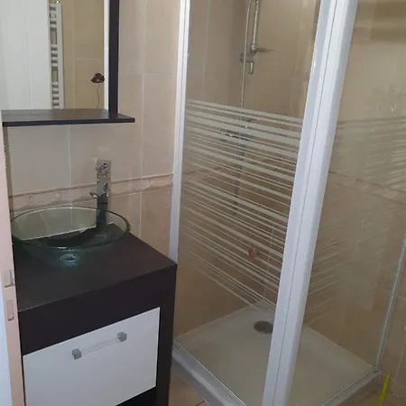 Les Embruns - Spacieux Avec Piscine - Wifi- Parking * Saint-Cyprien (Pyrenees-Orientales)